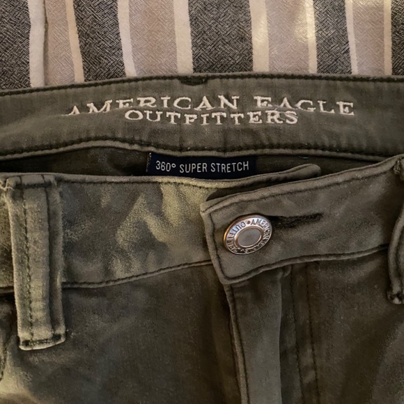 Olive Green American Eagle jeggings - Picture 2 of 3